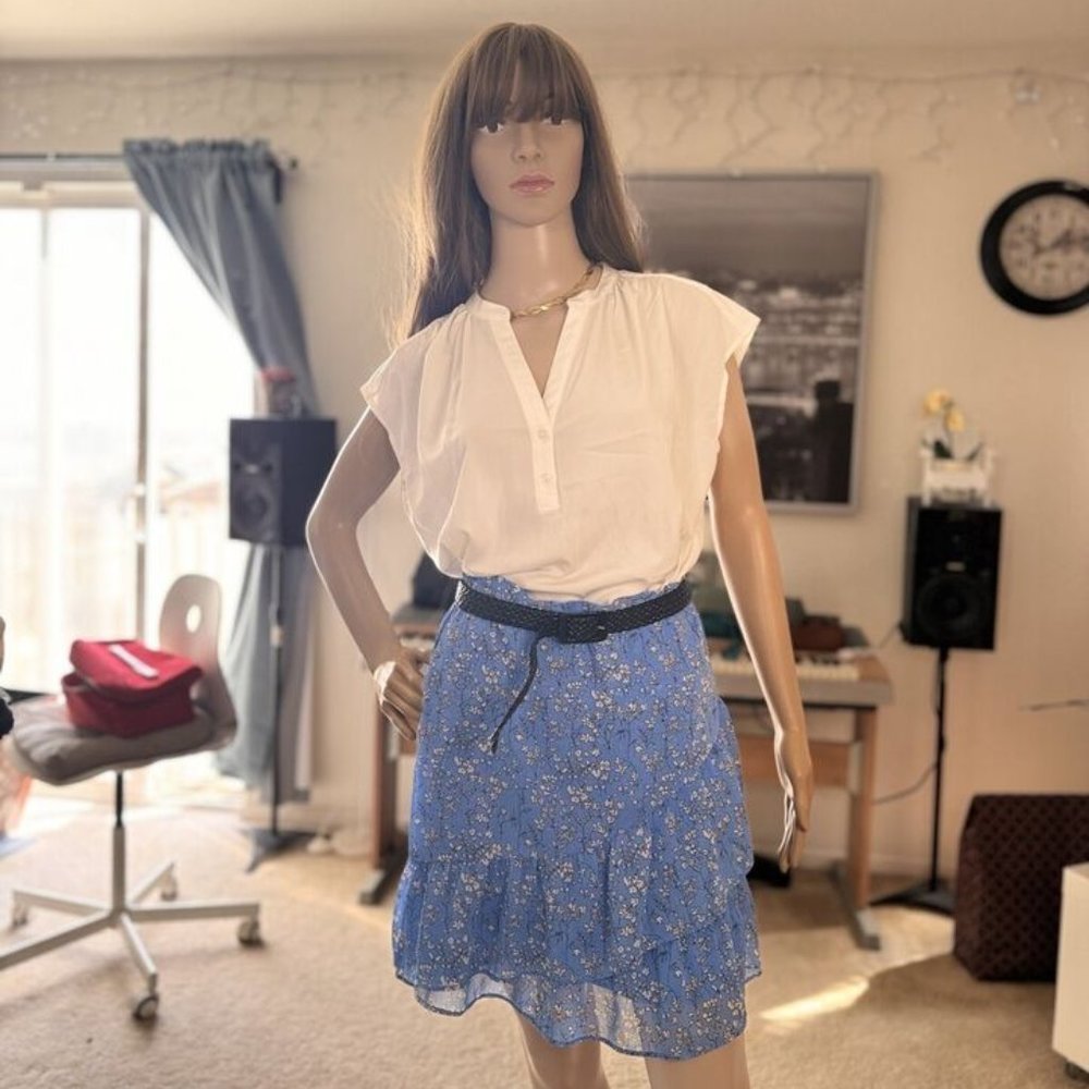 Banana Republic white short sleeved blouse new with tag